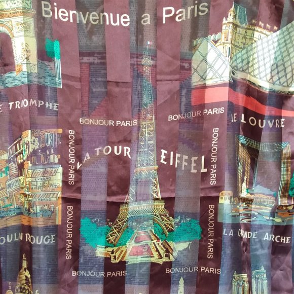 Parisian Landmarks Scarf - Picture 4 of 12